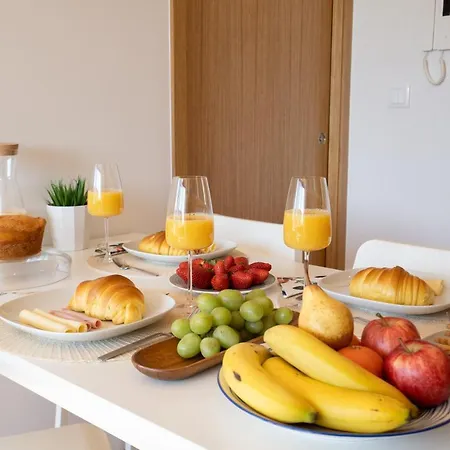Host Wise - Gorgeous Bright Flat W Balcony * بورتو