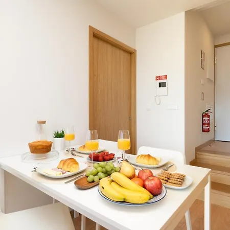 Host Wise - Gorgeous Bright Flat W Balcony بورتو